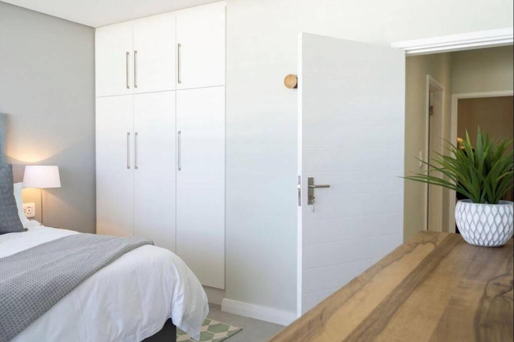 Waterfront Getaway, 2 Bedroom Seaside Bliss Umdloti Kültér fotó